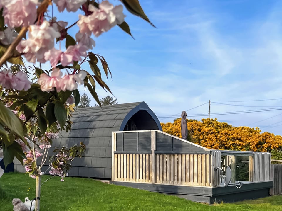 Exterior | Maggie&rsquo;s Cabin, Oban