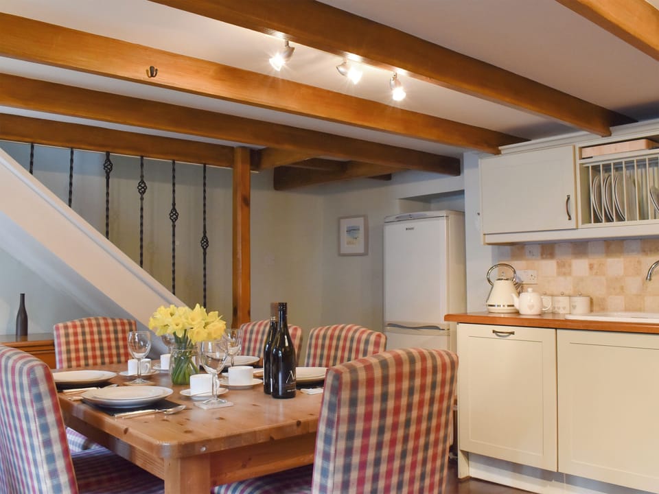 Kitchen/diner | Pineview Cottage, Hessenford