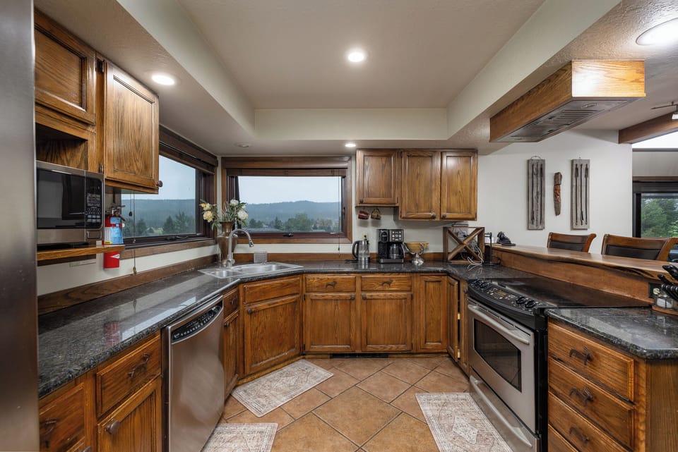 Cook a scrumptious meal | Main Level