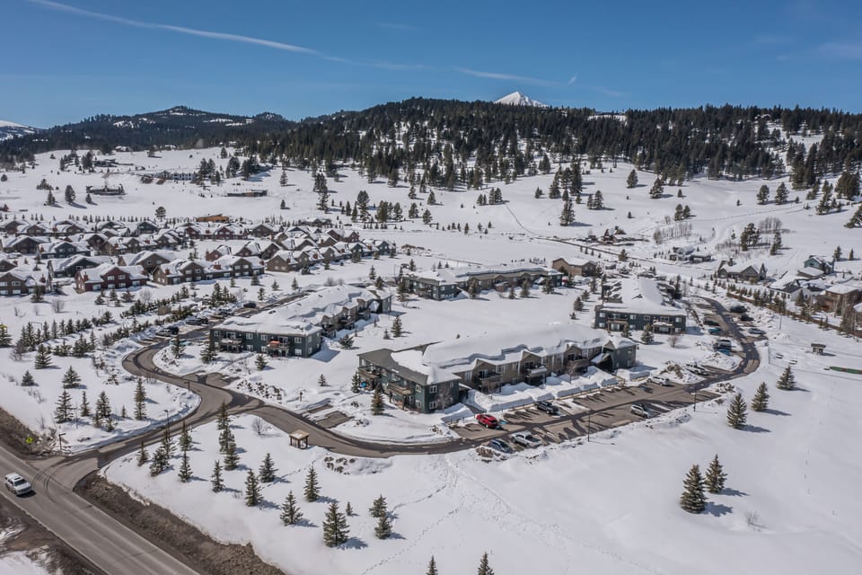 Aerial view of Firelight community!