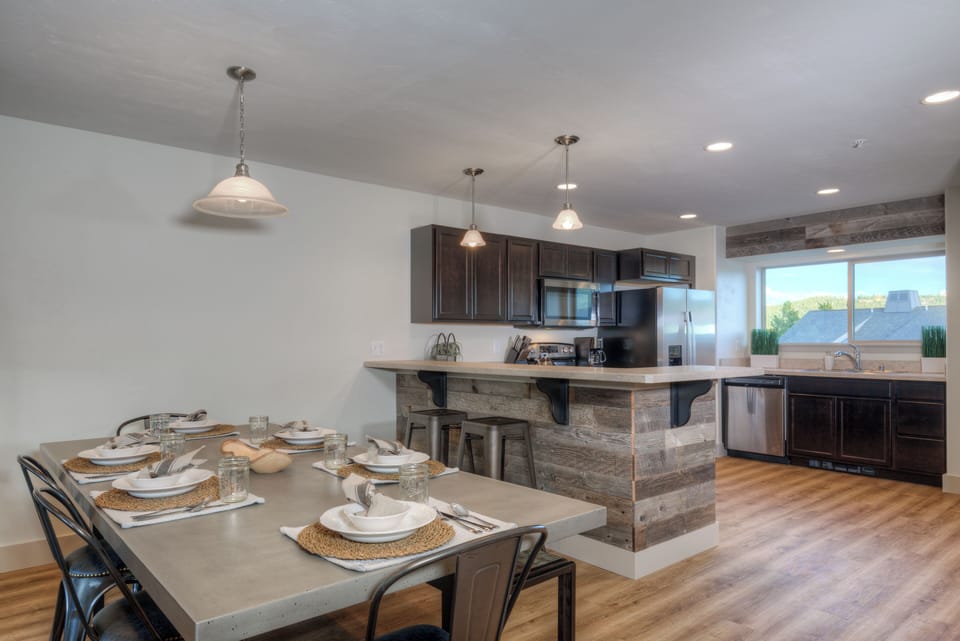 Serve up a delicious meal | Main Level