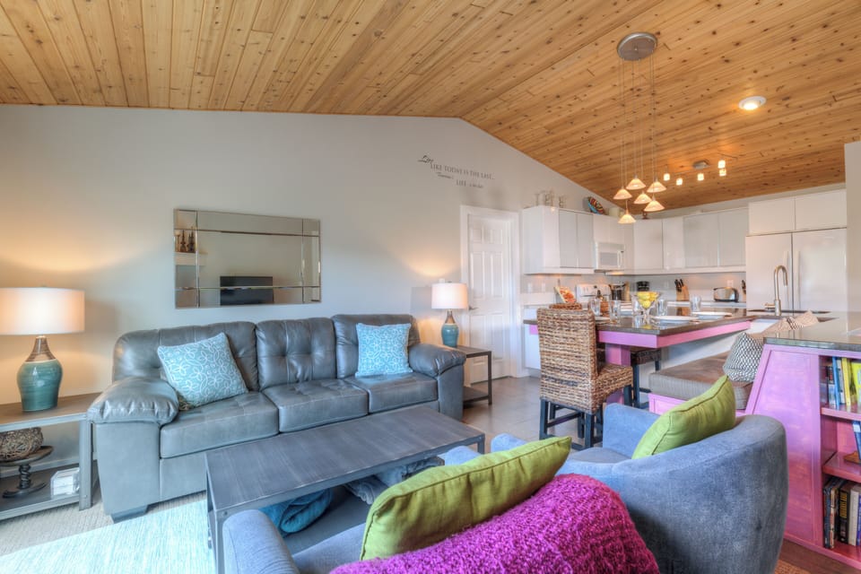 Have a chat | Main Level