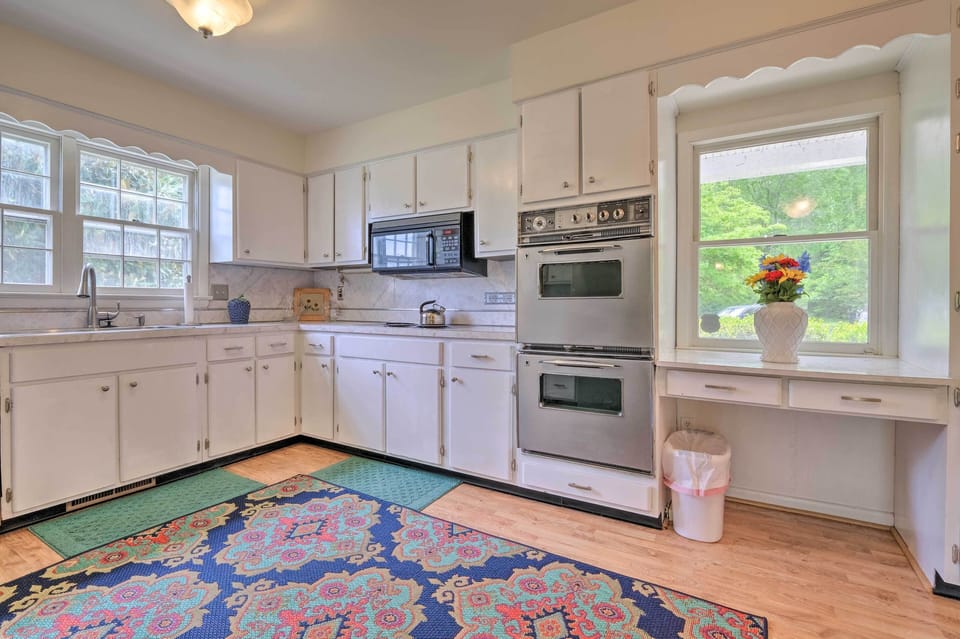 Kitchen | Fully Equipped | 1st Floor