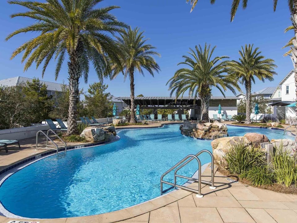 Community Pool at Highland Park