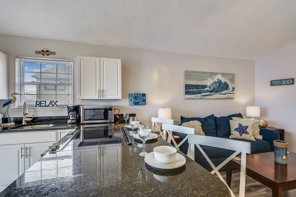 House | In-room dining
