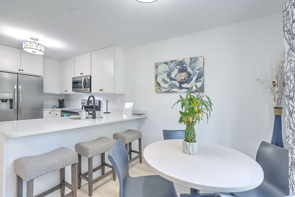 Kitchen table and barstools. 
