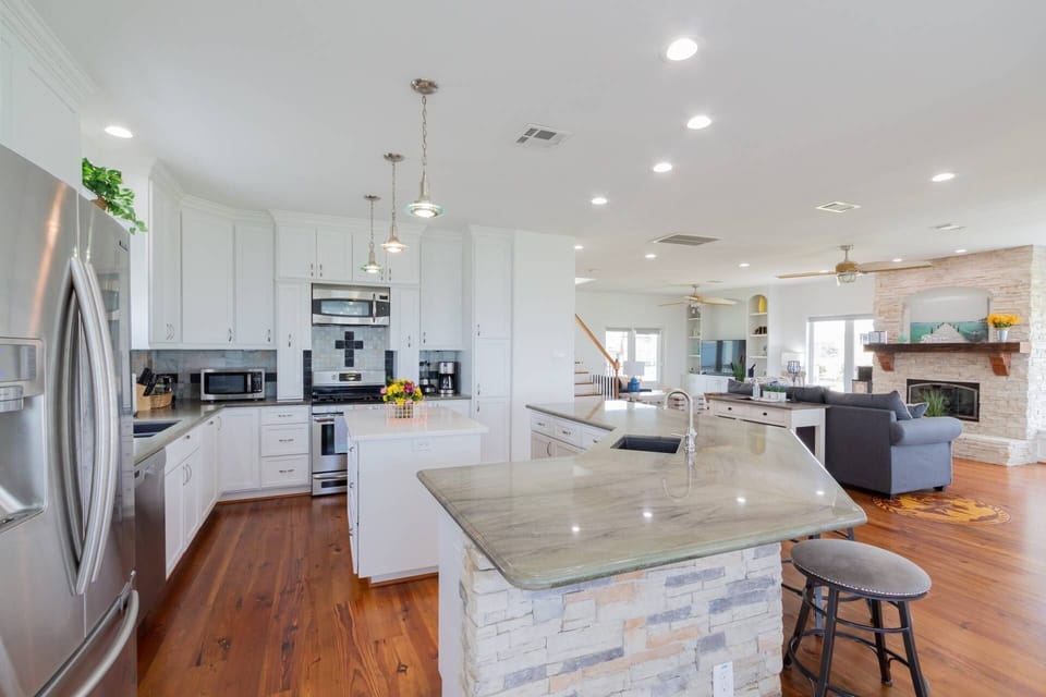 Bright Open kitchen and dining area