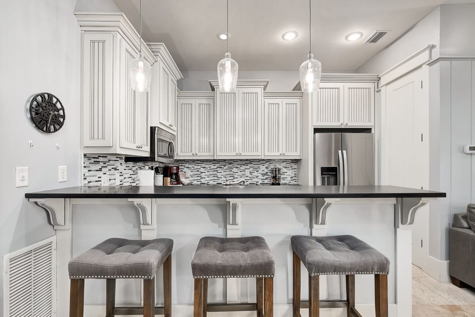 1st Floor Kitchen has Bar Seating for 3