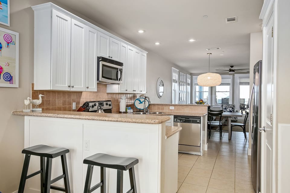 Additional breakfast bar.