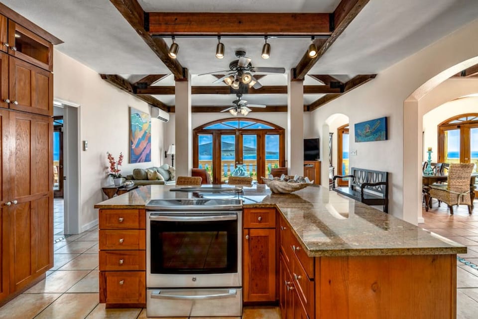 Spacious and modern kitchen!