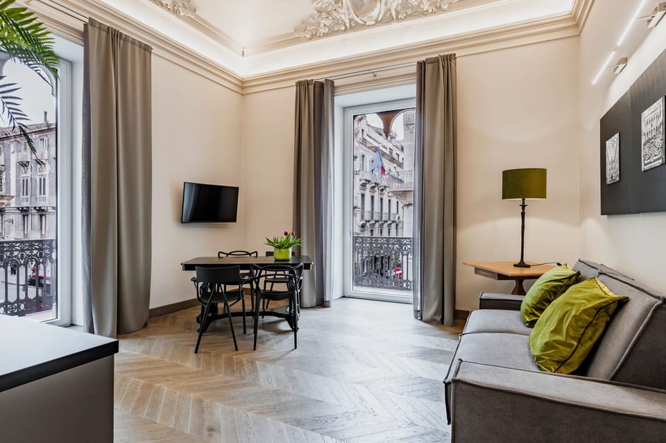Apartment, 1 Bedroom | Living area | Smart TV