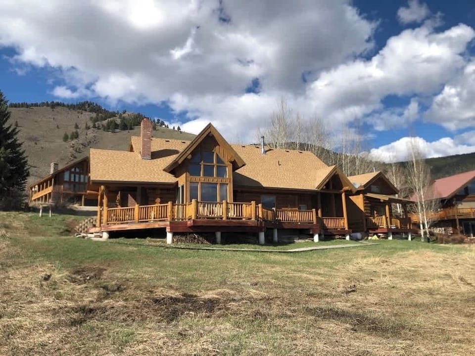 Welcome to Peaceful View Cabin.