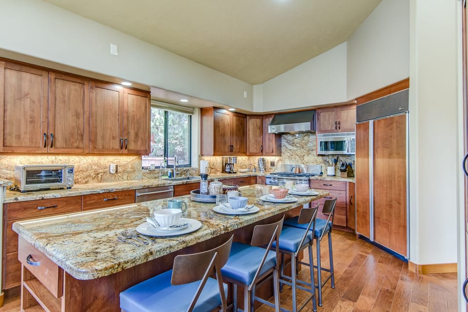 Plenty of Counter Stone Space Including a Kitchen Island