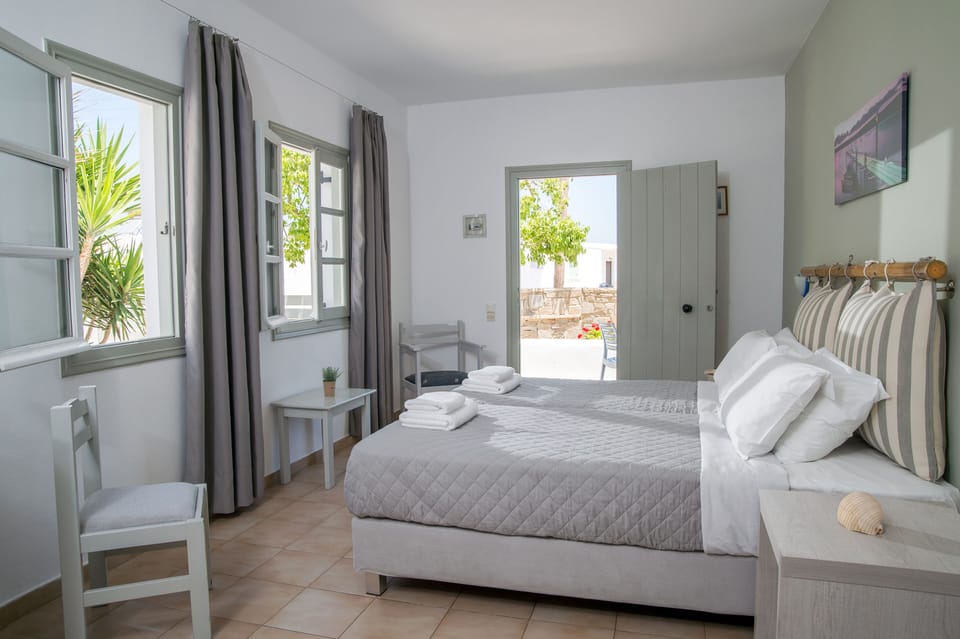 In-room safe, free WiFi, bed sheets
