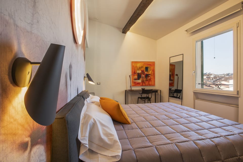 king size room or double with single beds