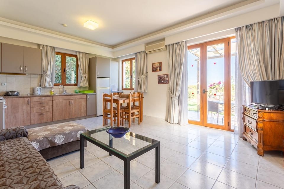 House | 2 bedrooms, soundproofing, iron/ironing board