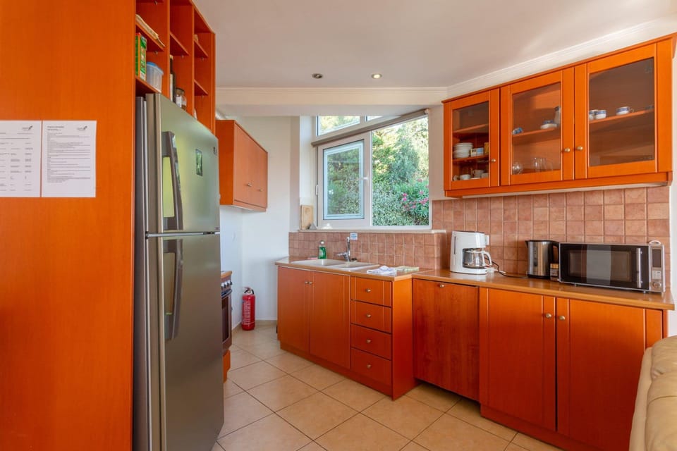 House | 5 bedrooms, WiFi