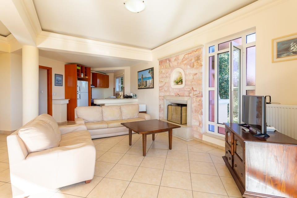 House | 5 bedrooms, soundproofing, WiFi