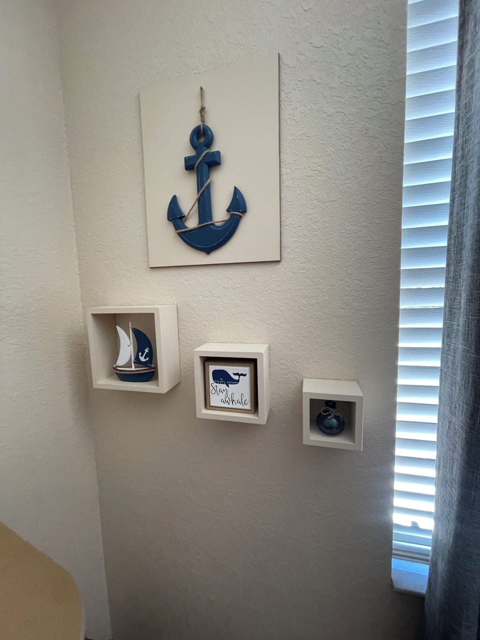 Downstairs Nautical king room