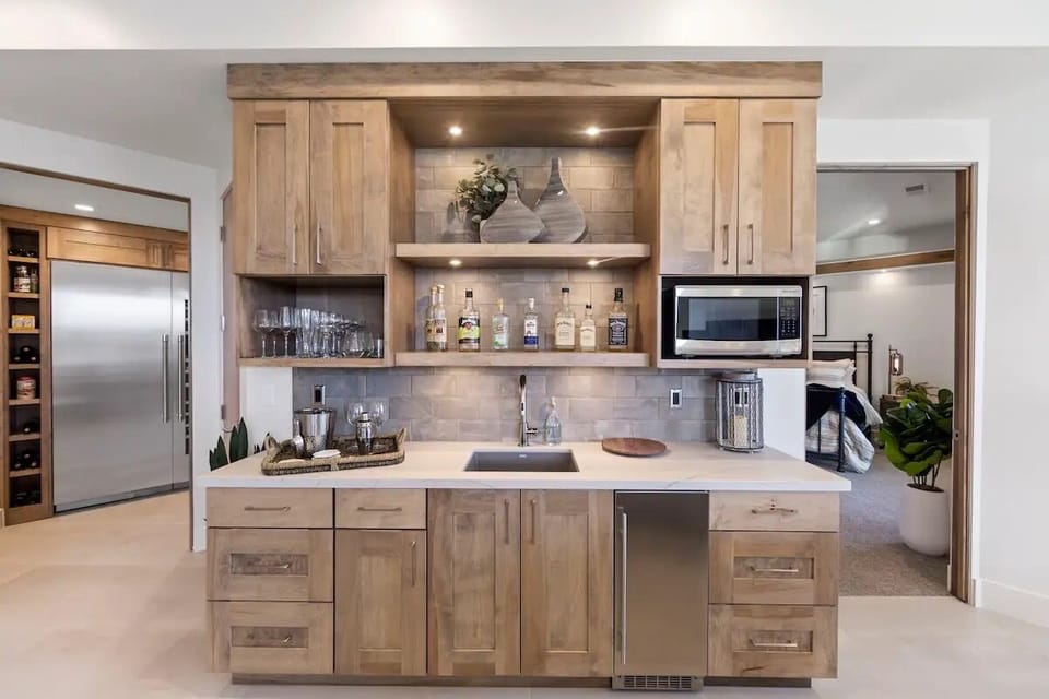 Lower-Level Kitchenette