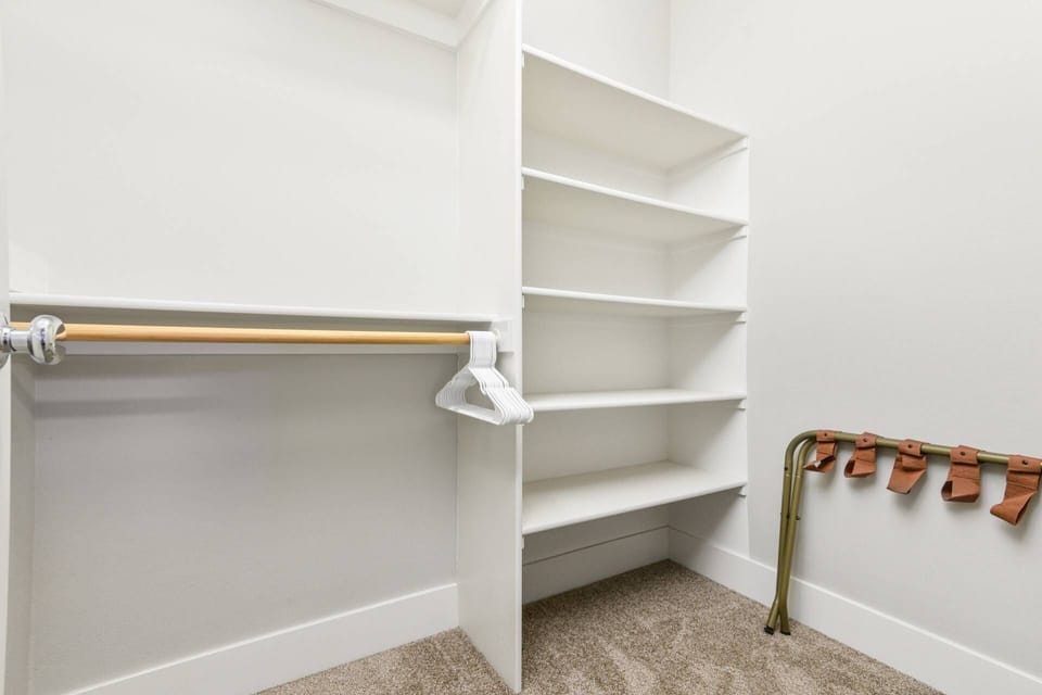 "Well equipped, well located, super clean and comfy. Very responsive management team" - Barbara