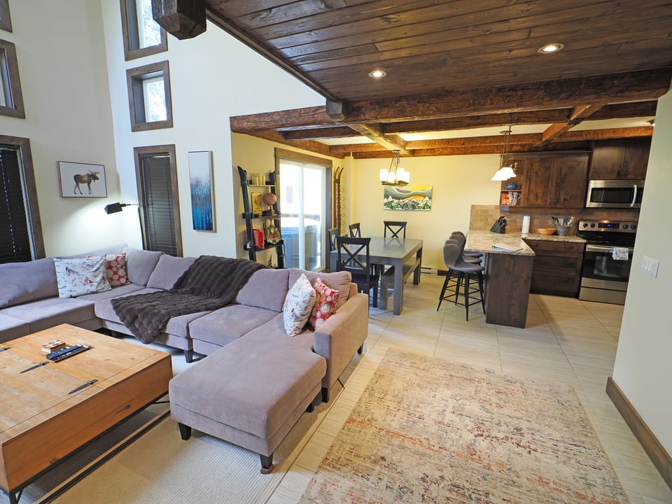 Main floor living room/kitchen
