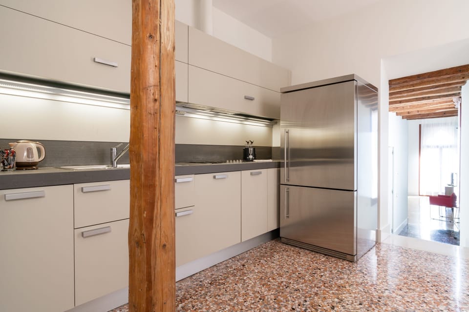 Deluxe Apartment, 2 Bedrooms (Check-in online) | 1 bedroom, premium bedding, down comforters, soundproofing