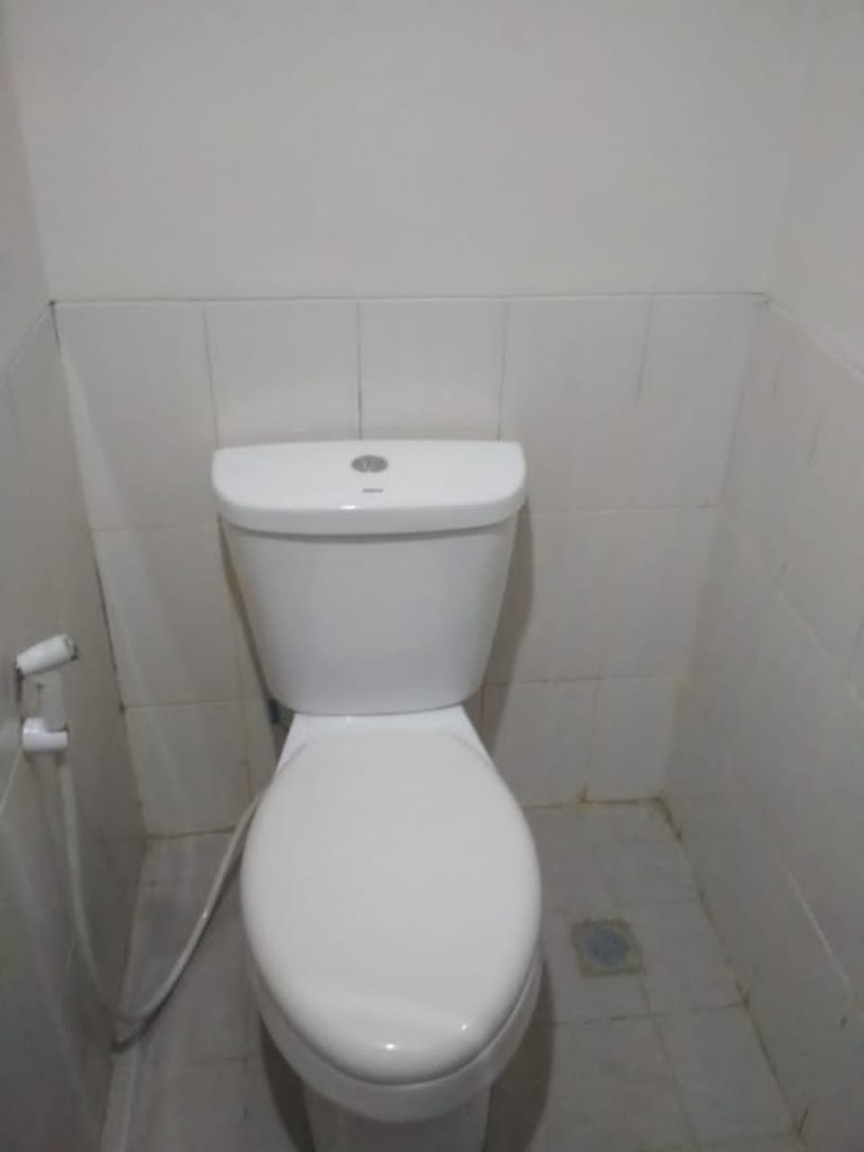 Shower, rainfall showerhead, towels