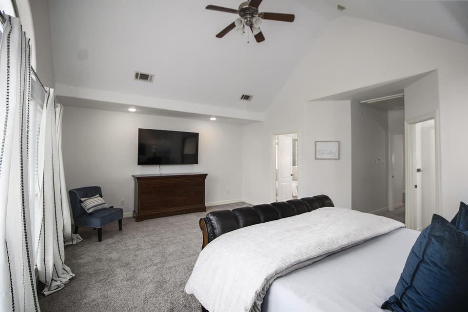 Master bedroom