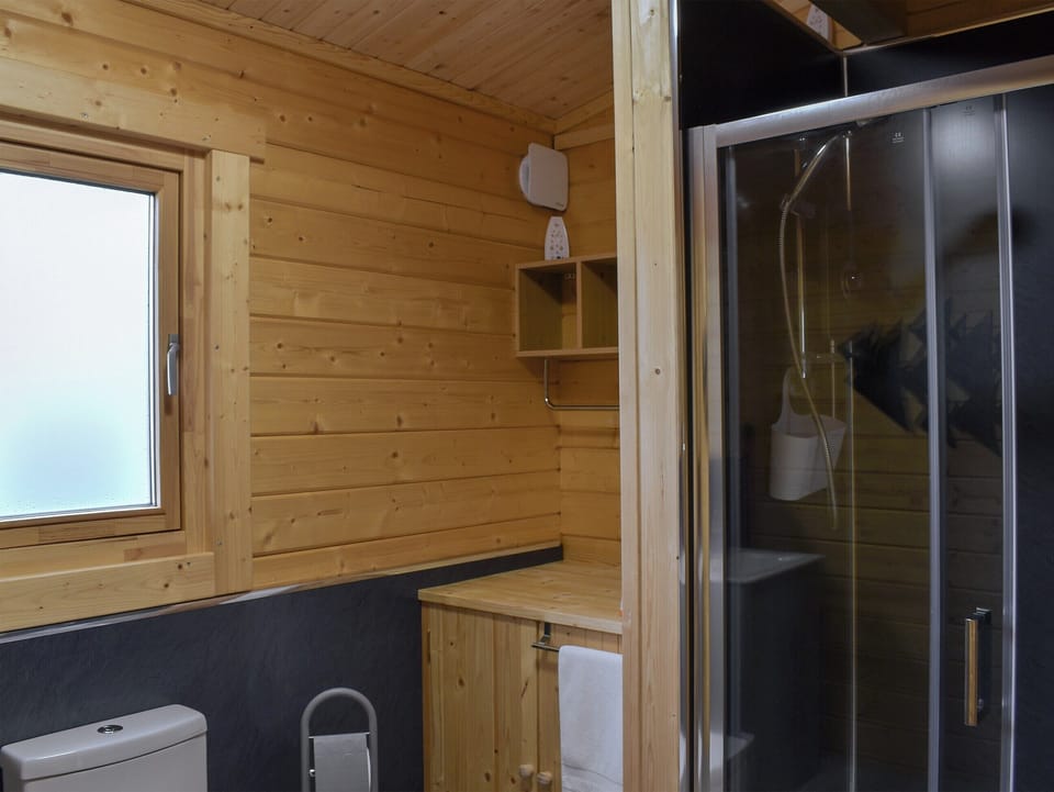 Shower room | Scarlett Lodge, Dolwen, near Abergele