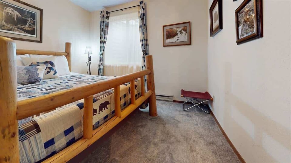 Basement Queen Bedroom