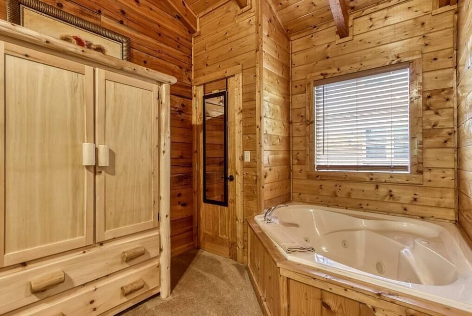 Whirlpool tub in upstairs master bedroom.