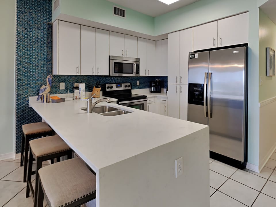 Kitchen - Stainless Steel Appliances + Breakfast Bar Seats 3