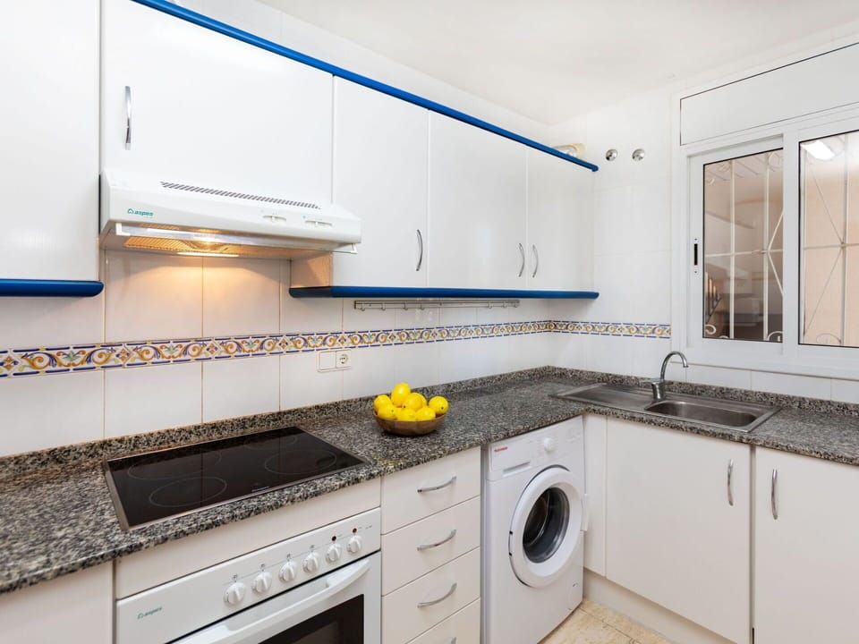Cabinetry, Property, Countertop, Kitchen Stove, Sink, Kitchen, Home Appliance, Interior Design, Tap, Kitchen Sink