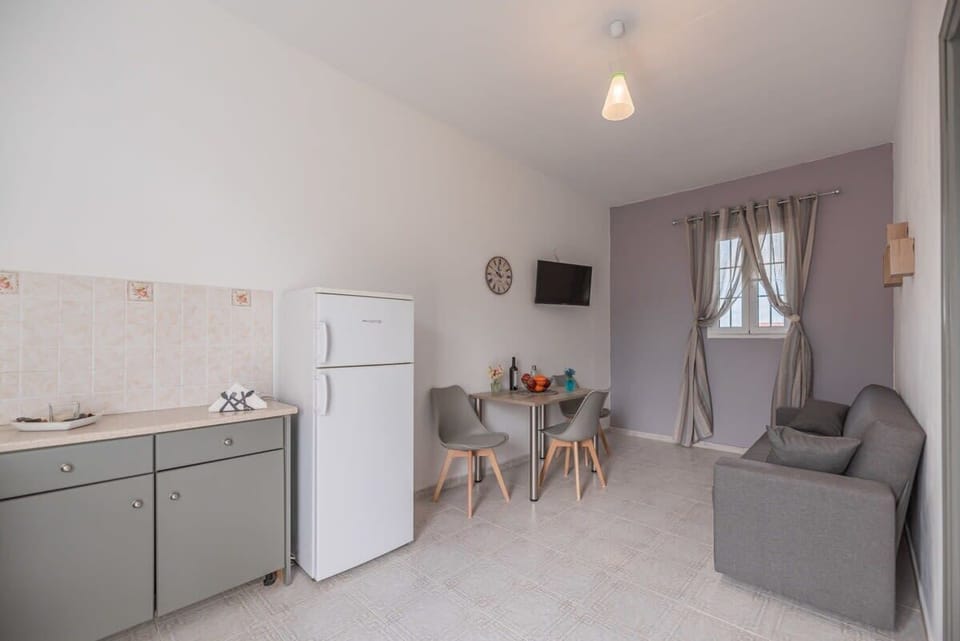 Interior Details – Clean, bright lines define this modern and cozy interior.
