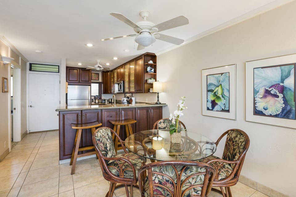 Indoor dining option