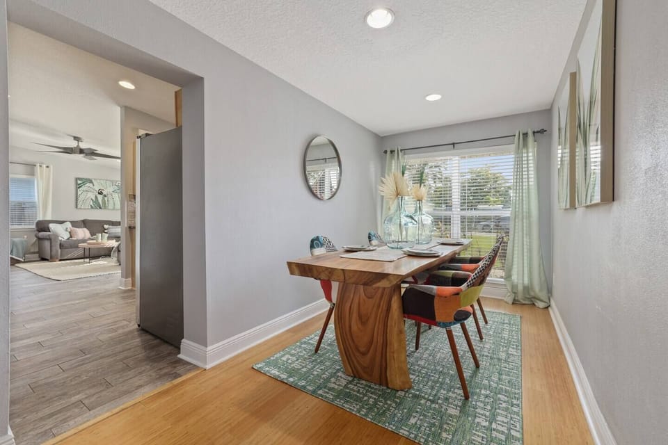 Dining room perfect for meals or game night