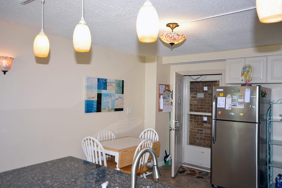 Kitchen-Area