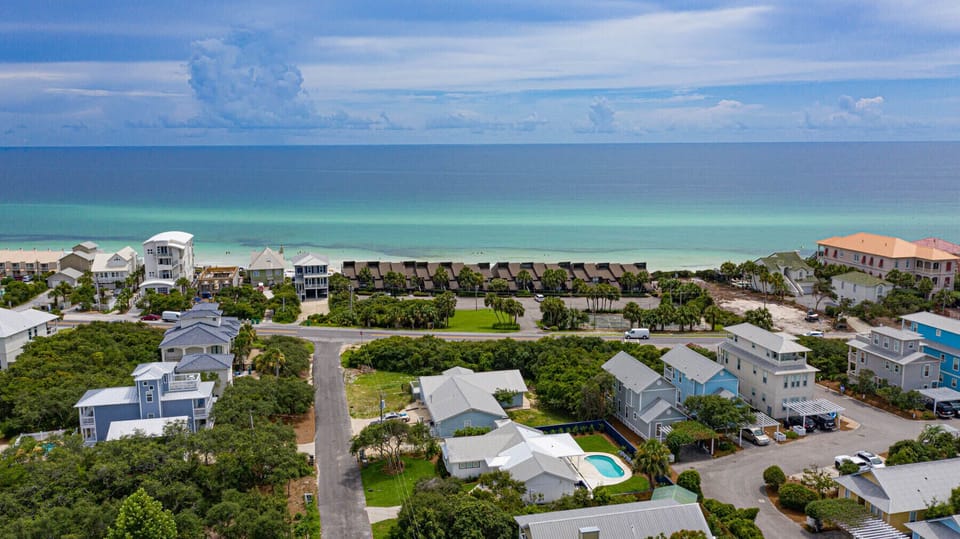 Approximate view to the water. The house is on right corner right in 30-a