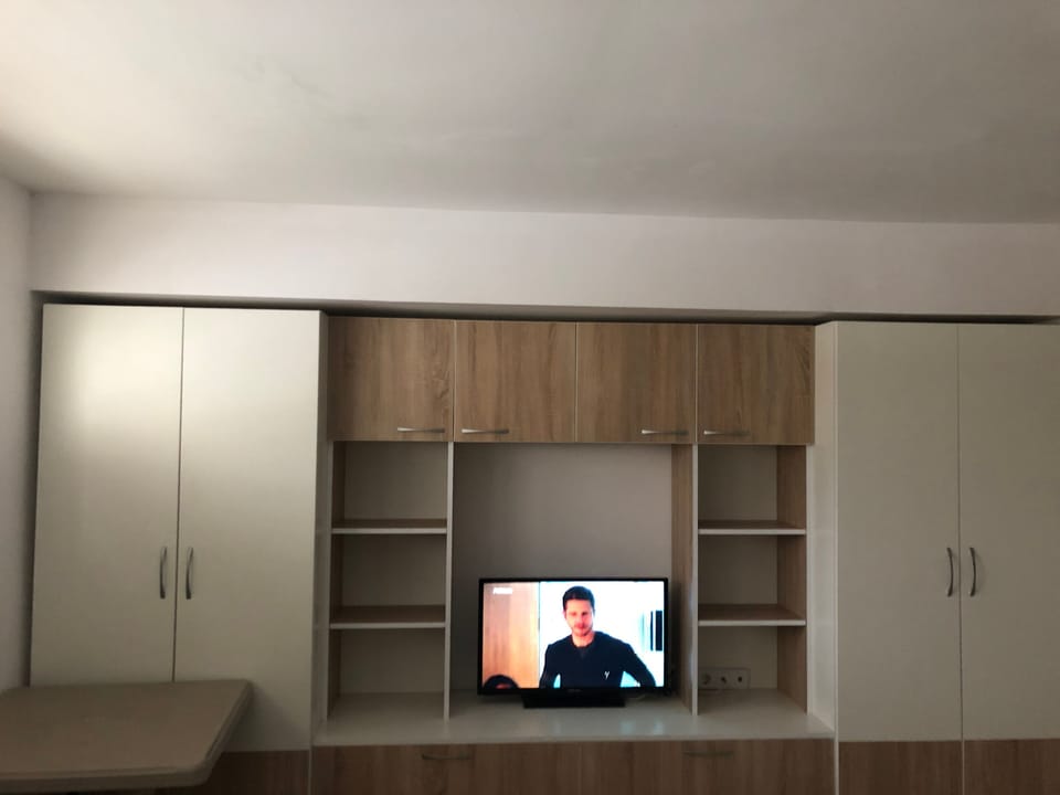 Apartment, 1 Bedroom, Smoking | Interior