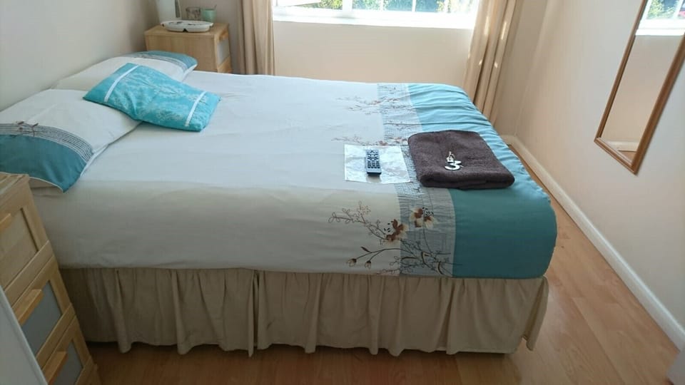 Room, 1 Bedroom, City View | 1 bedroom