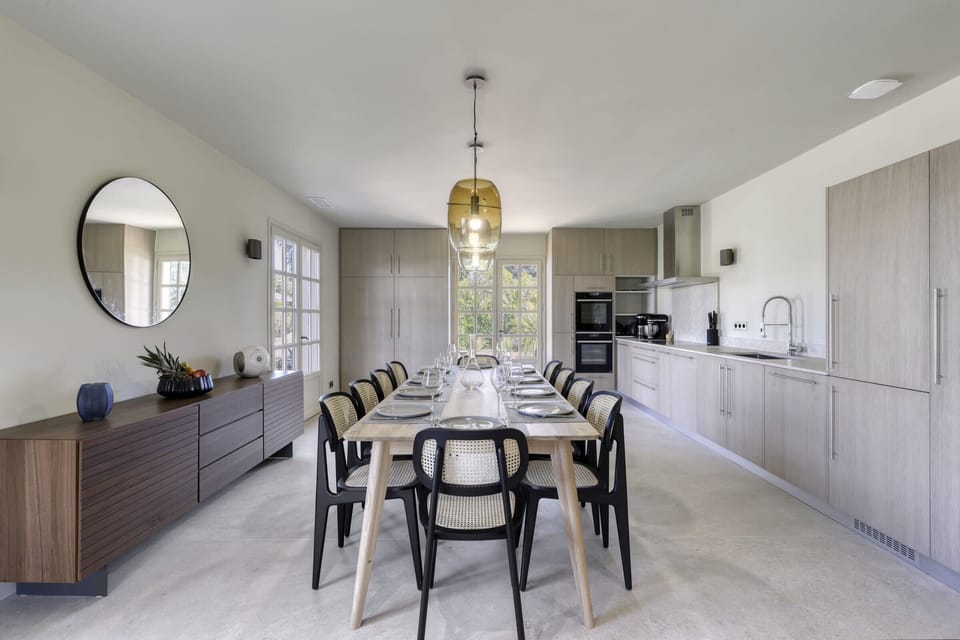 Kitchen / Dinning area