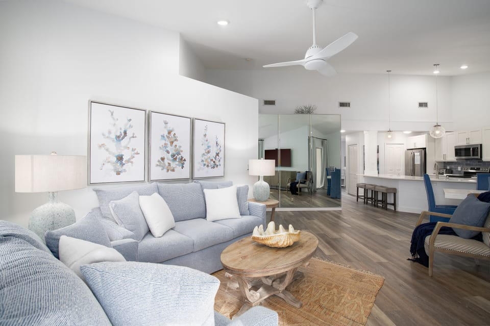 Open Floor Plan - Completely Renovated