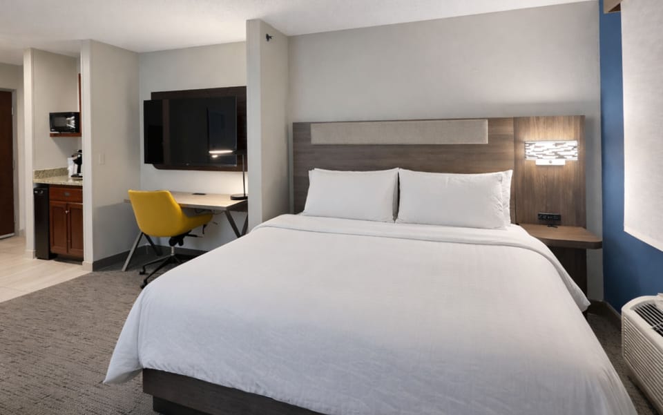 In-room safe, desk, laptop workspace, blackout drapes