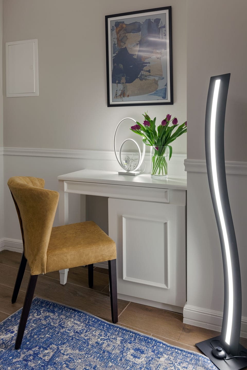 Classic Double or Twin Room | In-room safe, desk, laptop workspace, blackout drapes