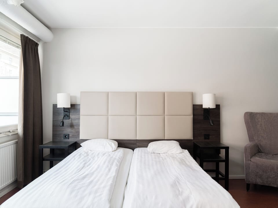Standard Triple Room, 3 Twin Beds, Shared Bathroom | Free WiFi, bed sheets