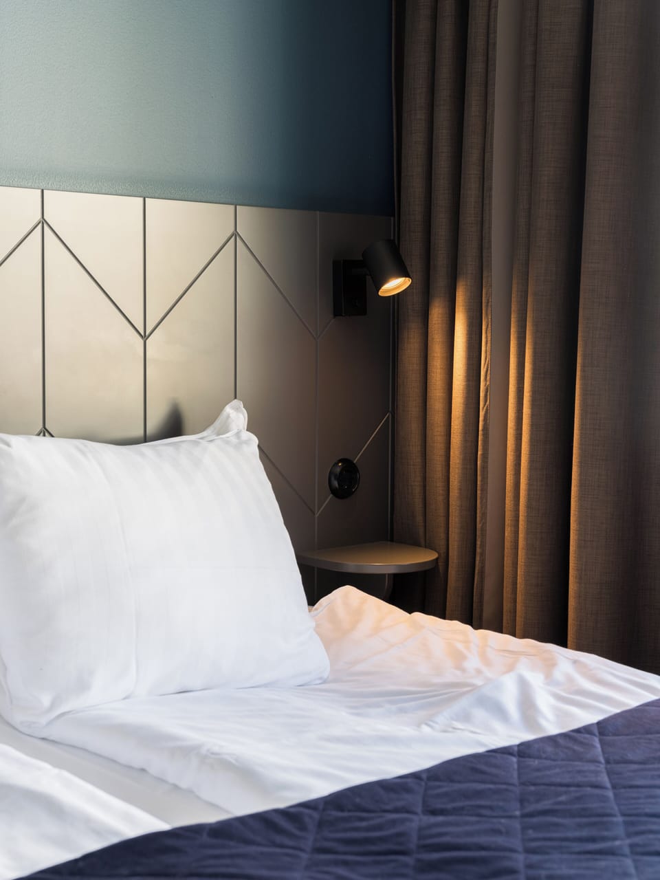 Triple Room, 1 Bedroom, Private Bathroom | Free WiFi, bed sheets