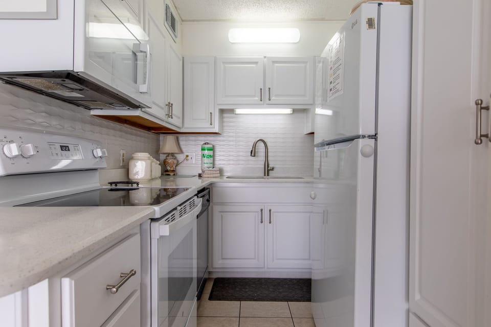 Fully stocked kitchen.