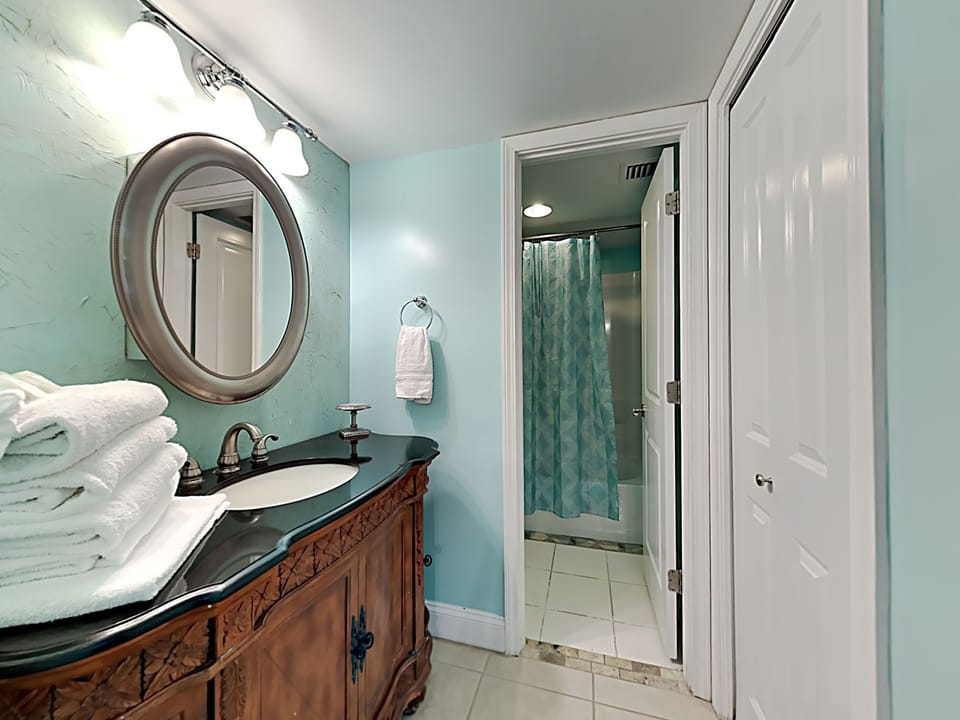 Second Bathroom - Shower Tub Combo
