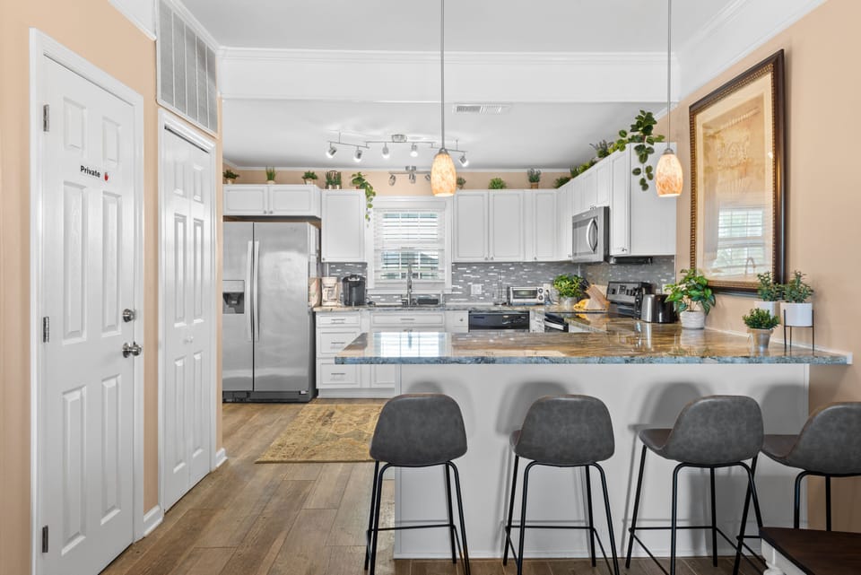 Serve the kids breakfast at the kitchen counter and then head out to the beach!